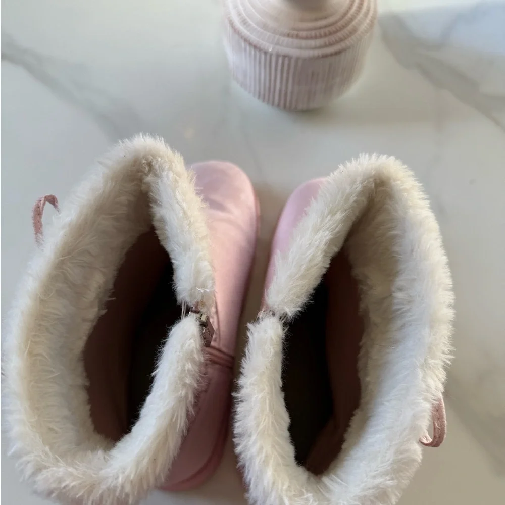 Michael Kors Light Pink Fur-Lined Boots - Picture 6 of 12